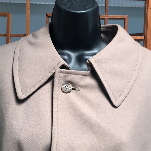 Tan zip in liner trench coat - Picture 2 of 9